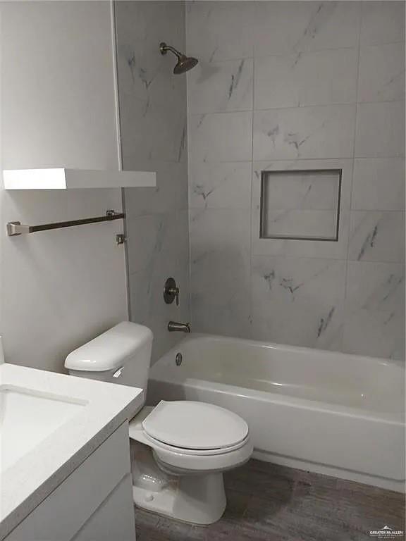 Photo 10 of 605 & 609 Cypress Avenue
