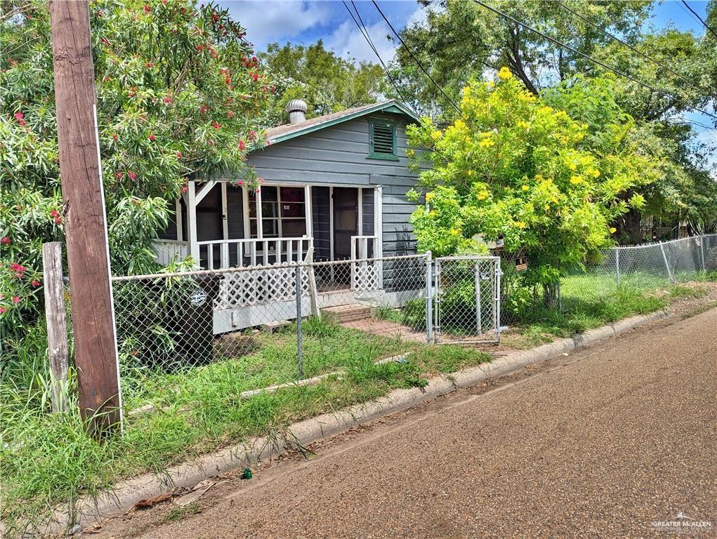 Photo 2 of 207 Republic Street
