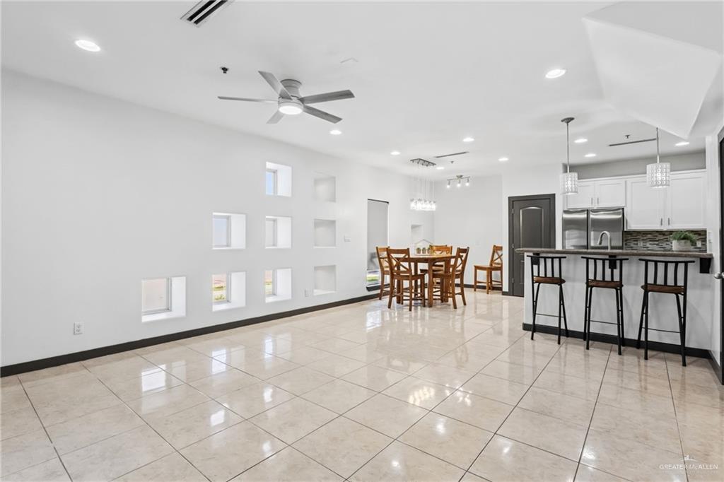 Photo 5 of 1304 Camelia Avenue #3