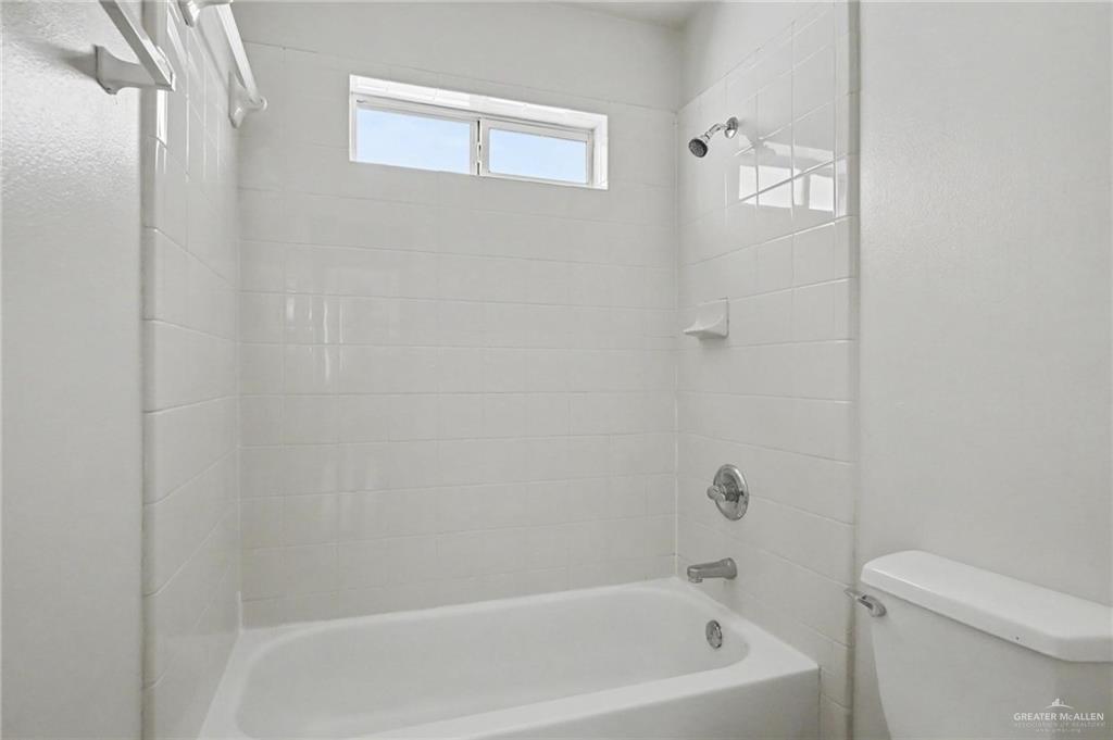 Photo 9 of 1307 Sal Street