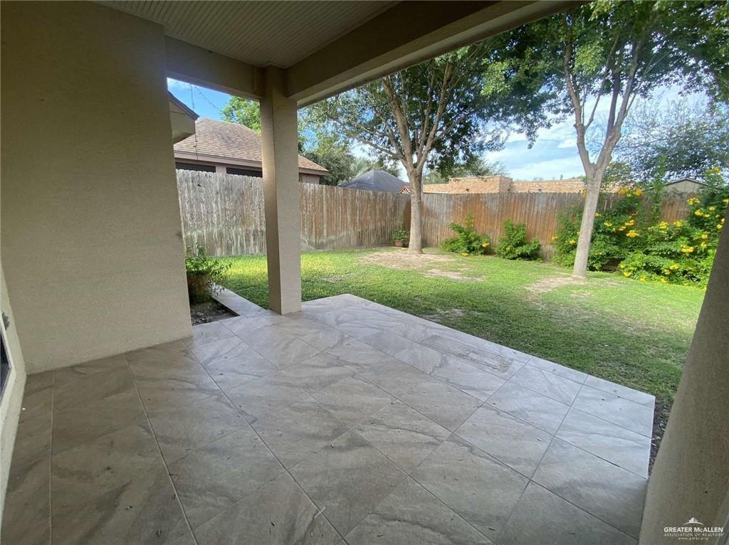 Photo 10 of 2605 May Avenue
