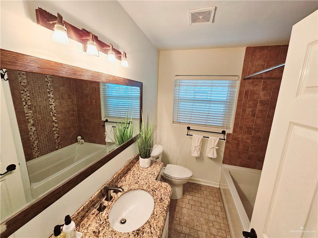 Photo 16 of 1122 Highland Avenue