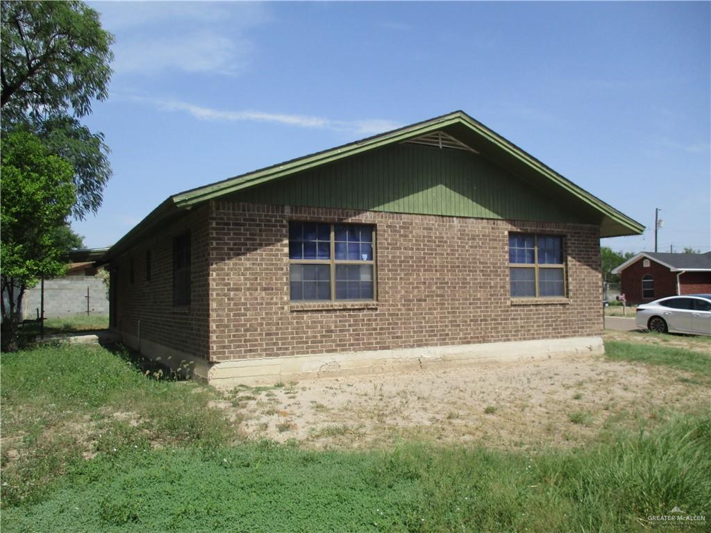 Photo 16 of 243 Teodora Drive