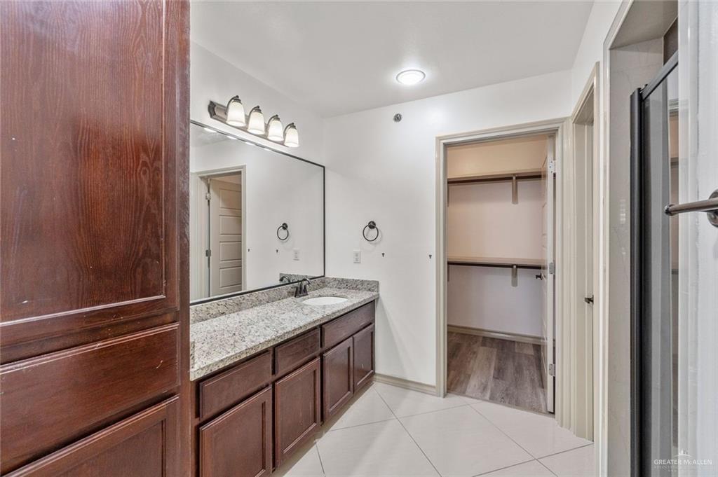 Photo 11 of 1200 Pineridge Avenue #4