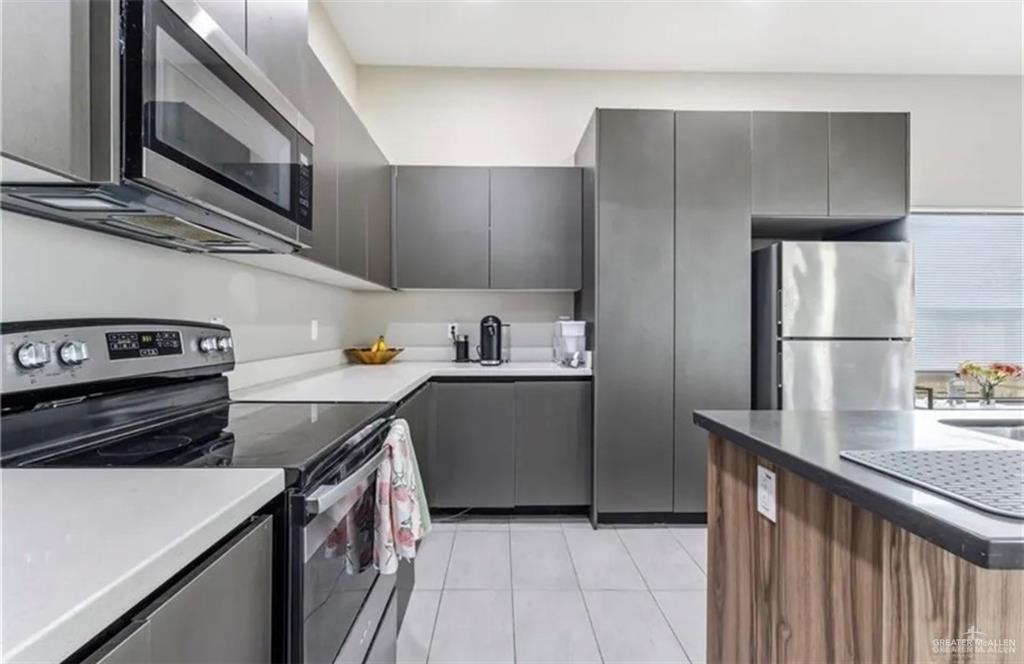 Photo 5 of 2615 Garman Street