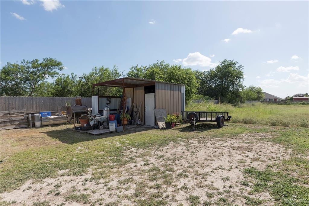 Photo 17 of 621 Tower Oak Drive