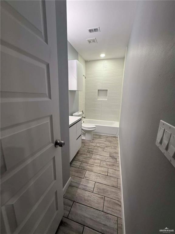 Photo 9 of 1316 Xanthia Street