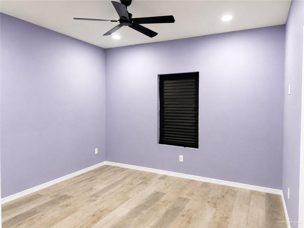 Photo 9 of 408 Violet Street