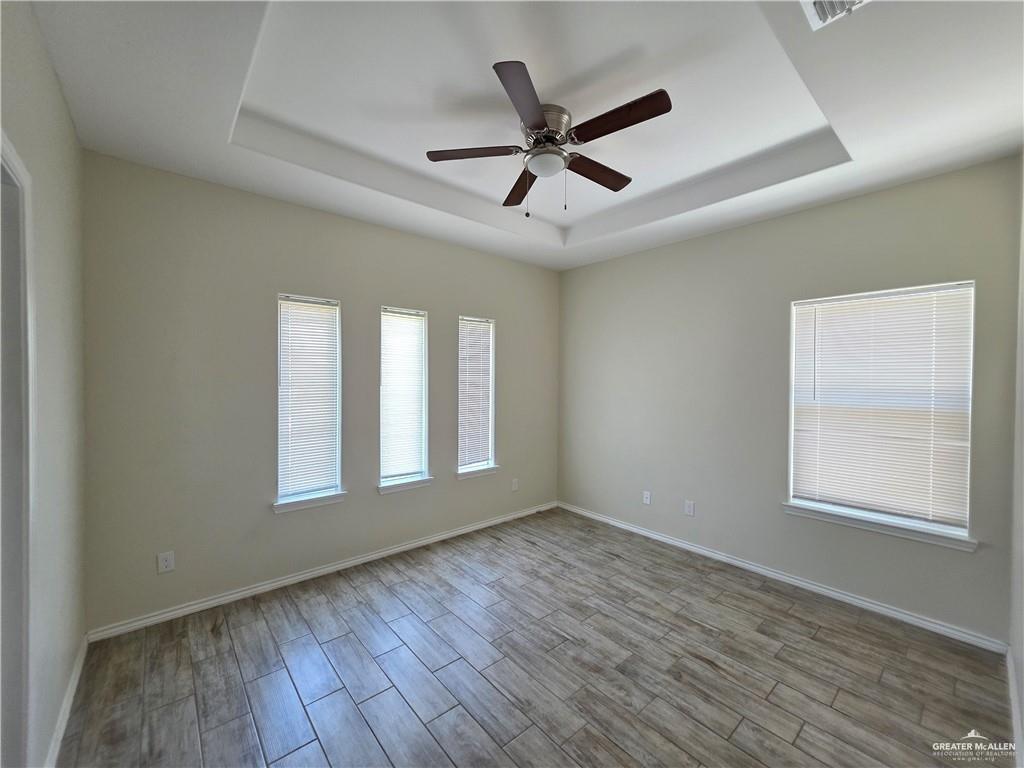 Photo 10 of 5005 Hiawatha Drive #3