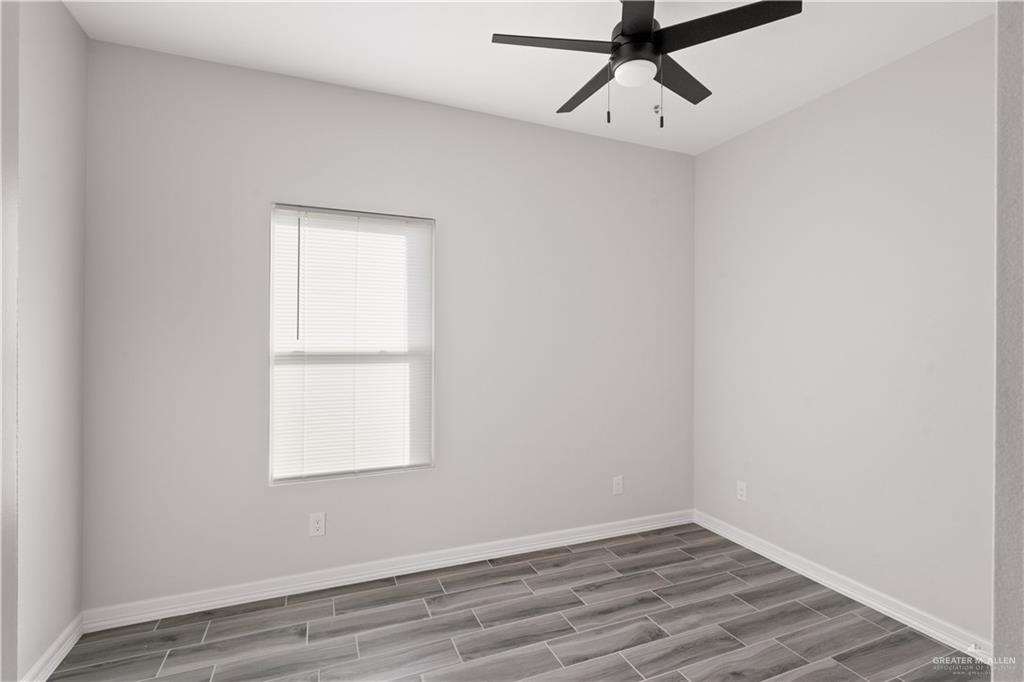 Photo 11 of 504 Emerald Avenue #1
