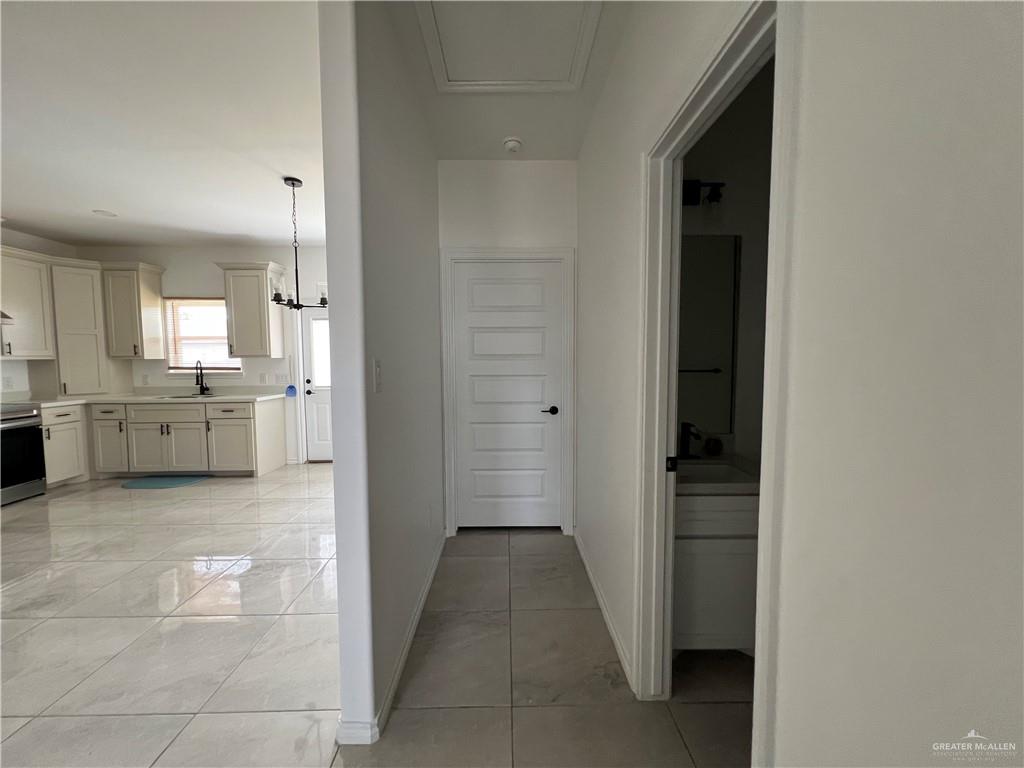 Photo 11 of 207 Drift Street