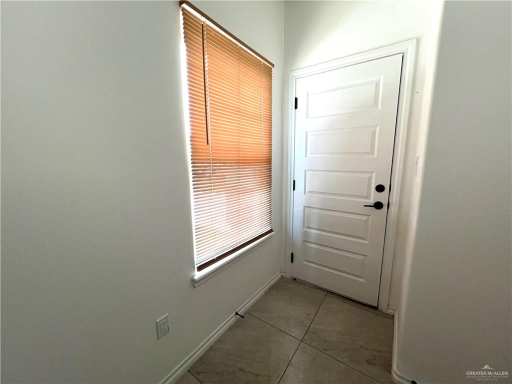 Photo 16 of 207 Drift Street