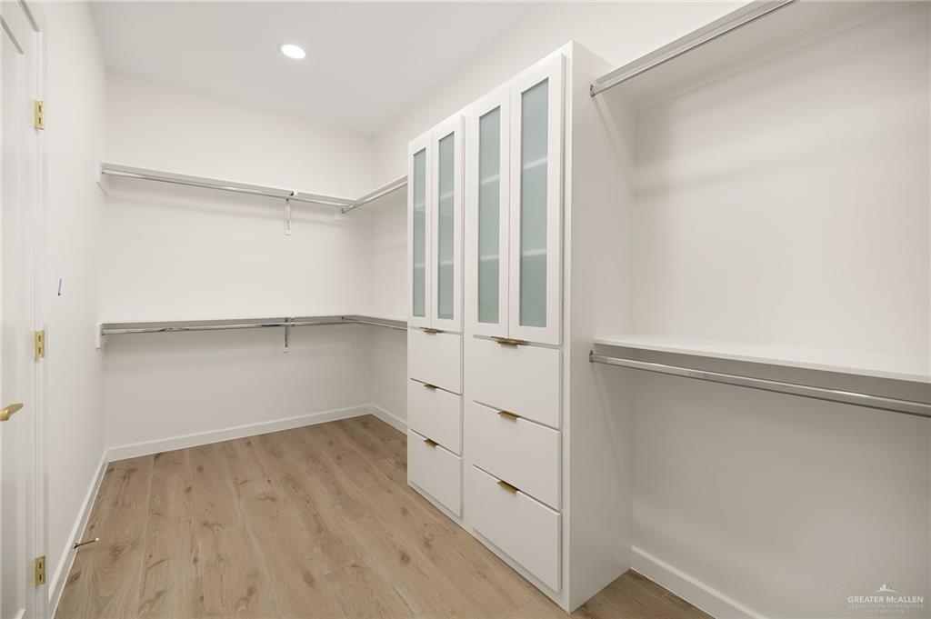 Photo 12 of 2905 51st Street