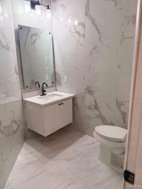 Photo 6 of 5601 Wild Persimmon