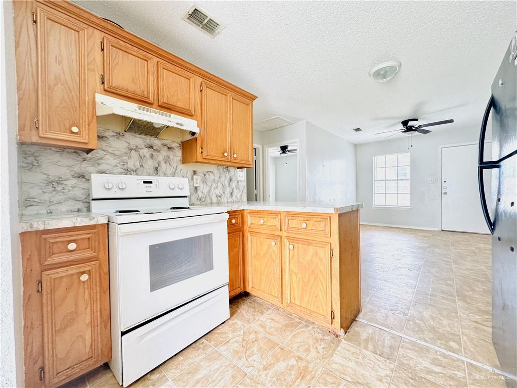 Photo 4 of 126 2nd Street #B