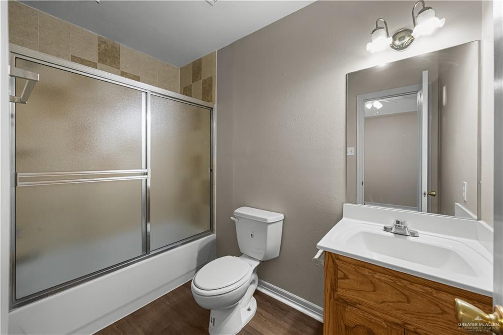 Photo 14 of 1402 Kiwi Avenue