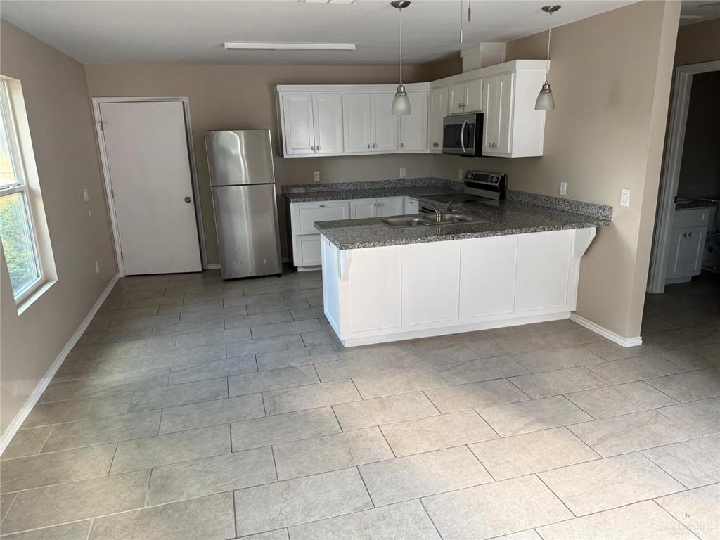 Photo 3 of 906 Tom Landry Street #1