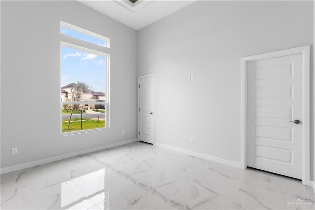 Photo 8 of 2608 Linva Avenue