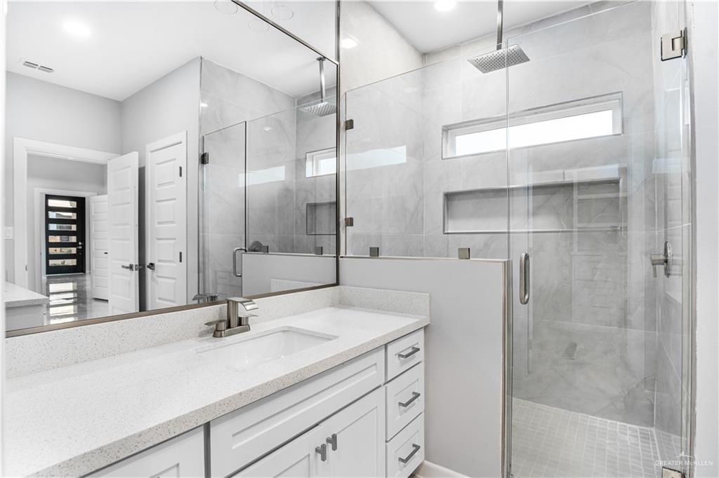 Photo 11 of 5704 Gira Del Sol Street