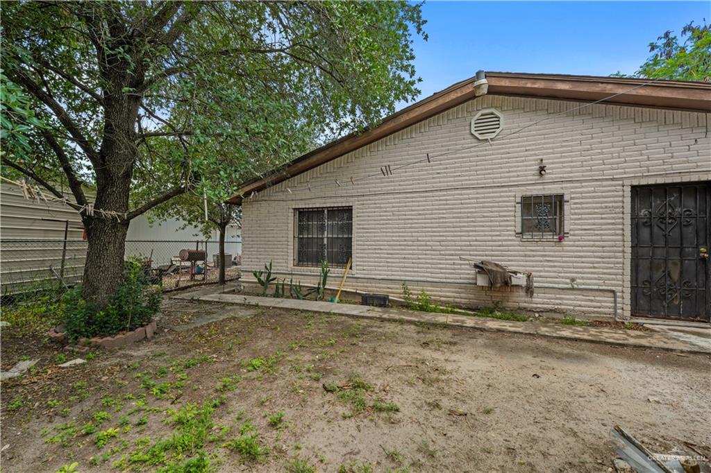 Photo 17 of 1106 Sprague Street