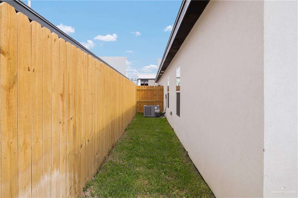 Photo 11 of 4217 Heron Avenue #21