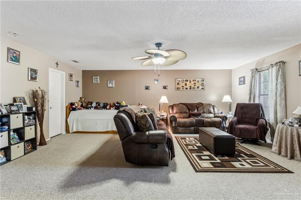 Photo 3 of 3613 Bluebird Avenue