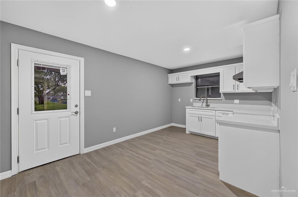 Photo 5 of 2820 Tampico Street