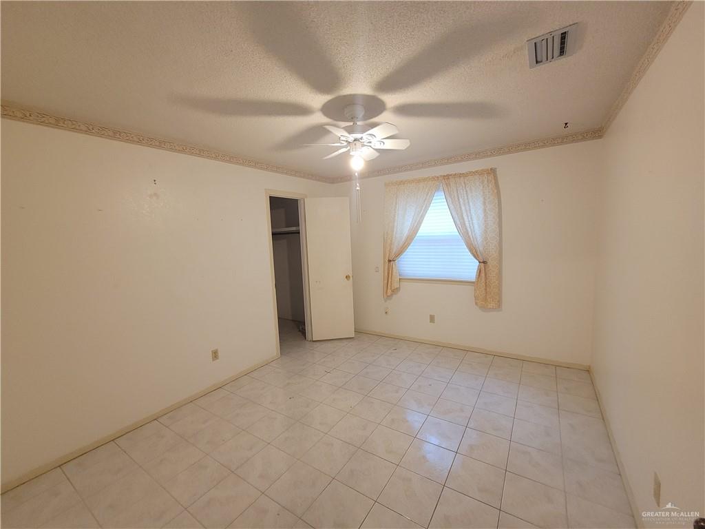 Photo 12 of 2508 Harvey Street