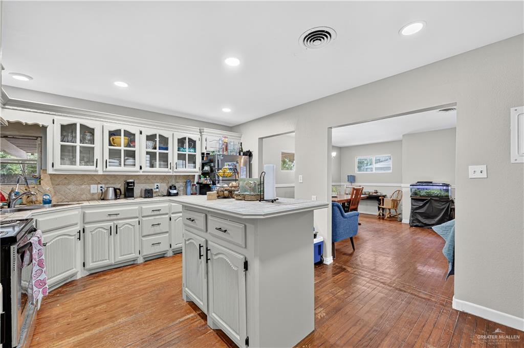Photo 12 of 801 8th Avenue