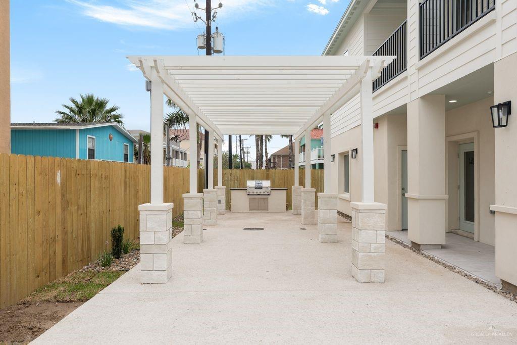 Photo 15 of 117 Marlin Street #C