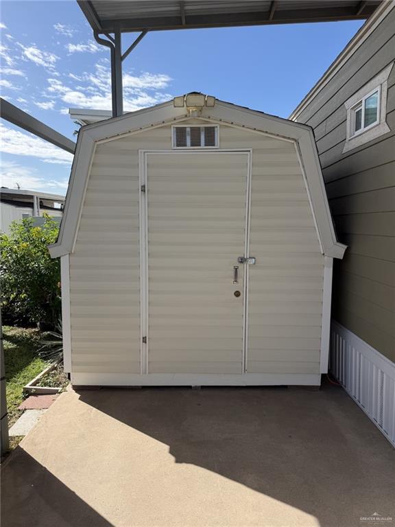 Photo 3 of 1424 Carmel Drive