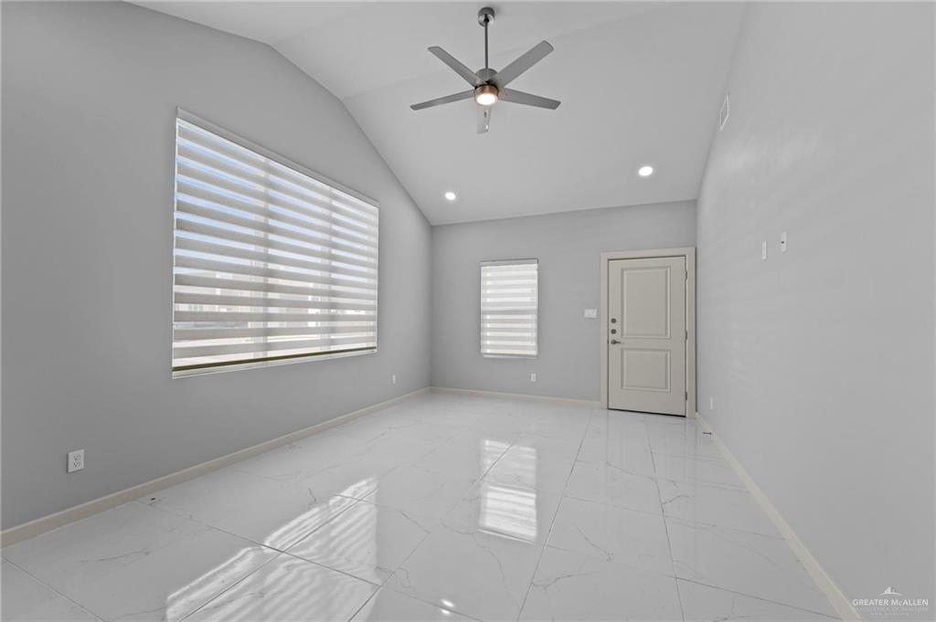 Photo 3 of 719 Coves Lane #1