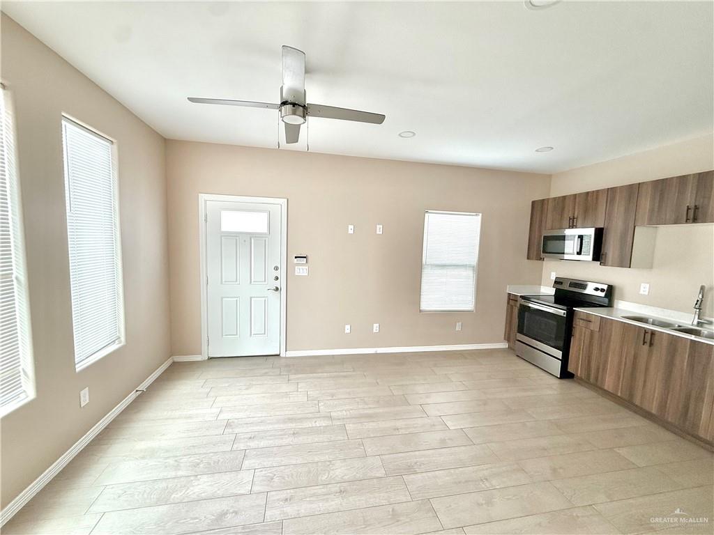Photo 2 of 3109 Kenwood Street