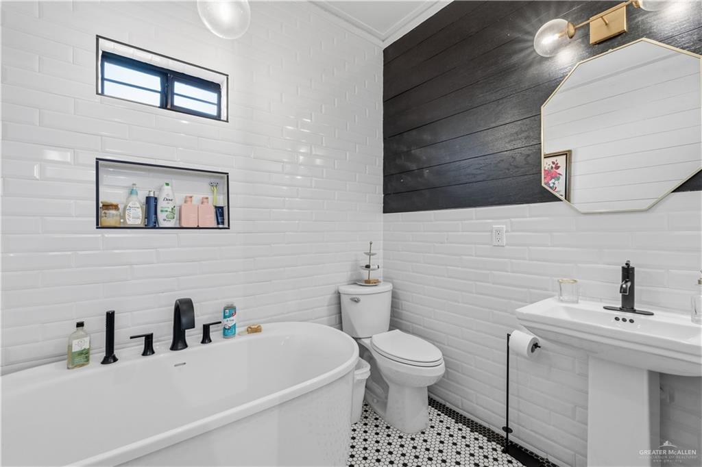Photo 30 of 602 11th Street