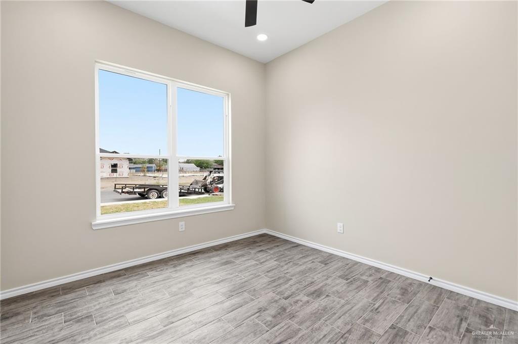 Photo 8 of 18032 Spruce Street