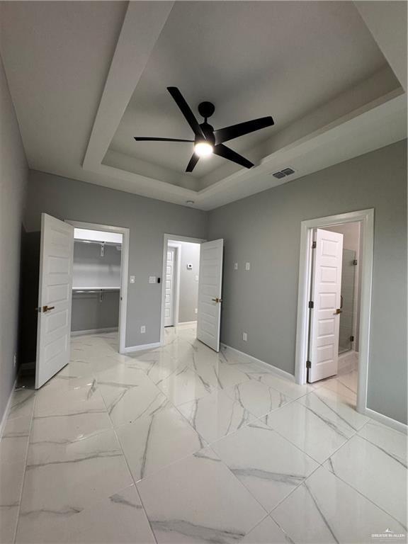 Photo 10 of 5600 Northwestern Avenue #3