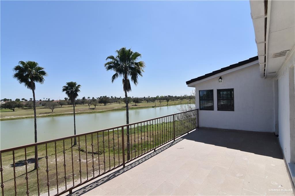 Photo 4 of 310 Rio Grande Drive