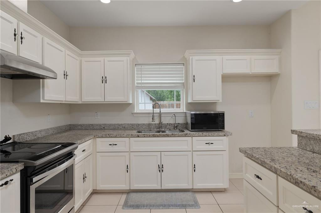 Photo 7 of 912 Princess Lea