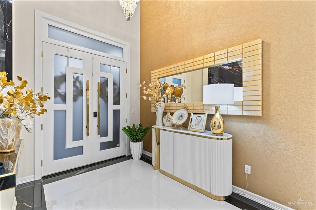 Photo 6 of 424 Palm Shores Boulevard
