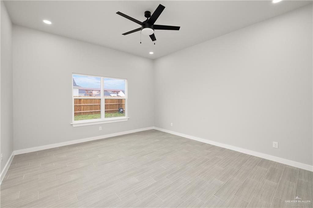 Photo 6 of 2400 Cardinal Drive