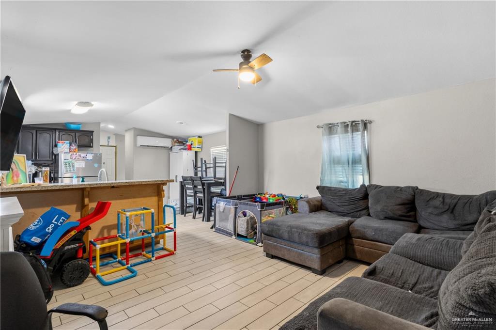 Photo 5 of 1606 Coconut Palm Avenue