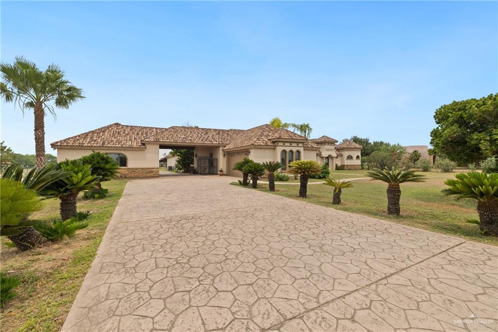 Photo 3 of 22209 Uresti Road