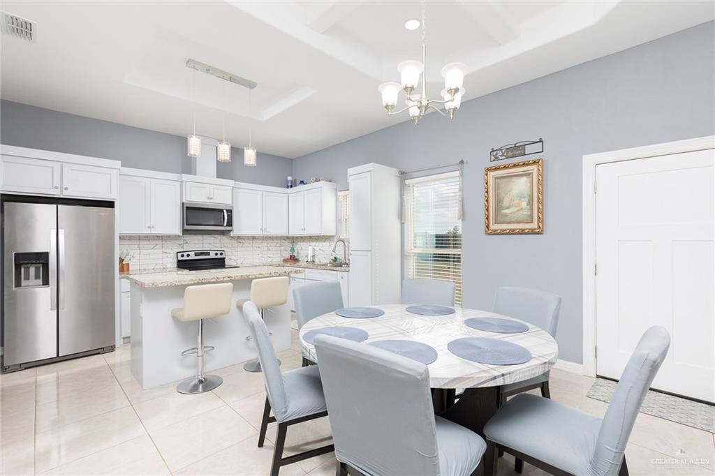 Photo 7 of 208 San Benito Street