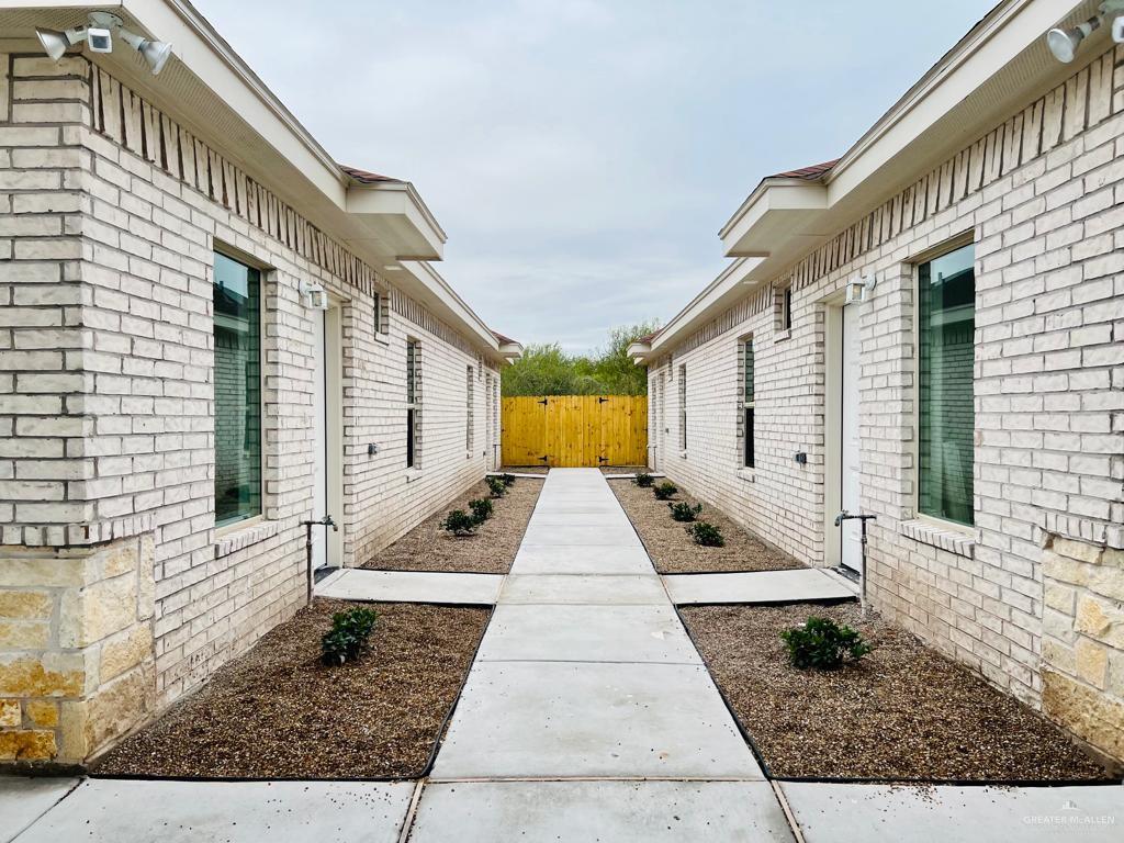 Photo 2 of 1405 Garfield Avenue #3