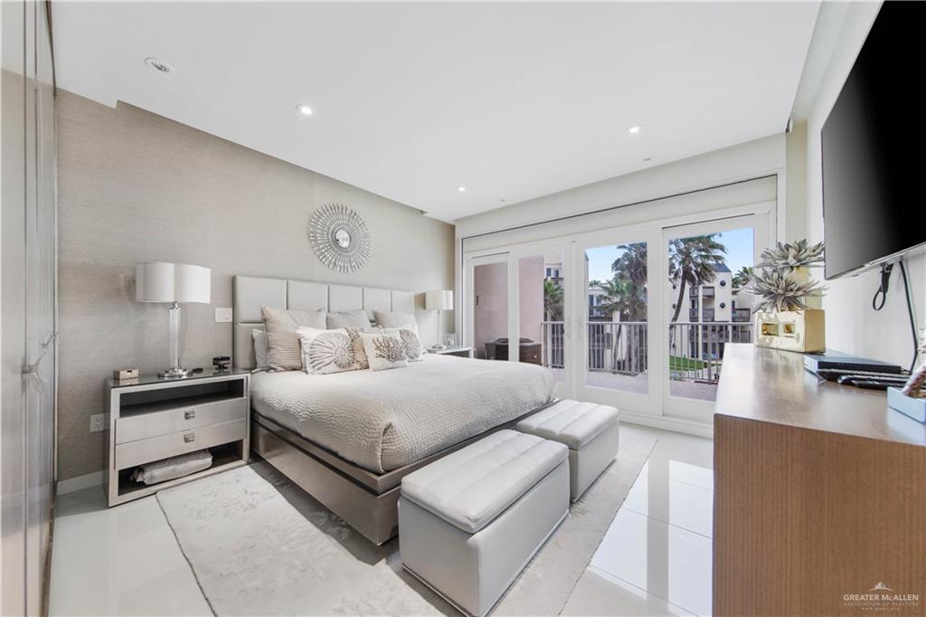 Photo 18 of 6300 Padre Boulevard #205