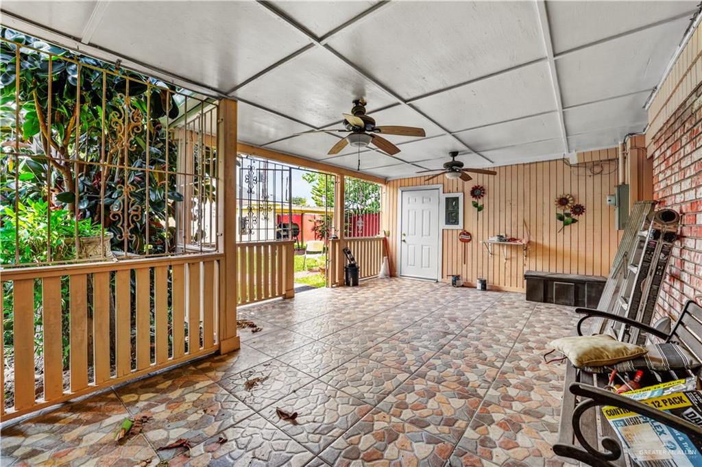 Photo 12 of 302 Rose Marie Street