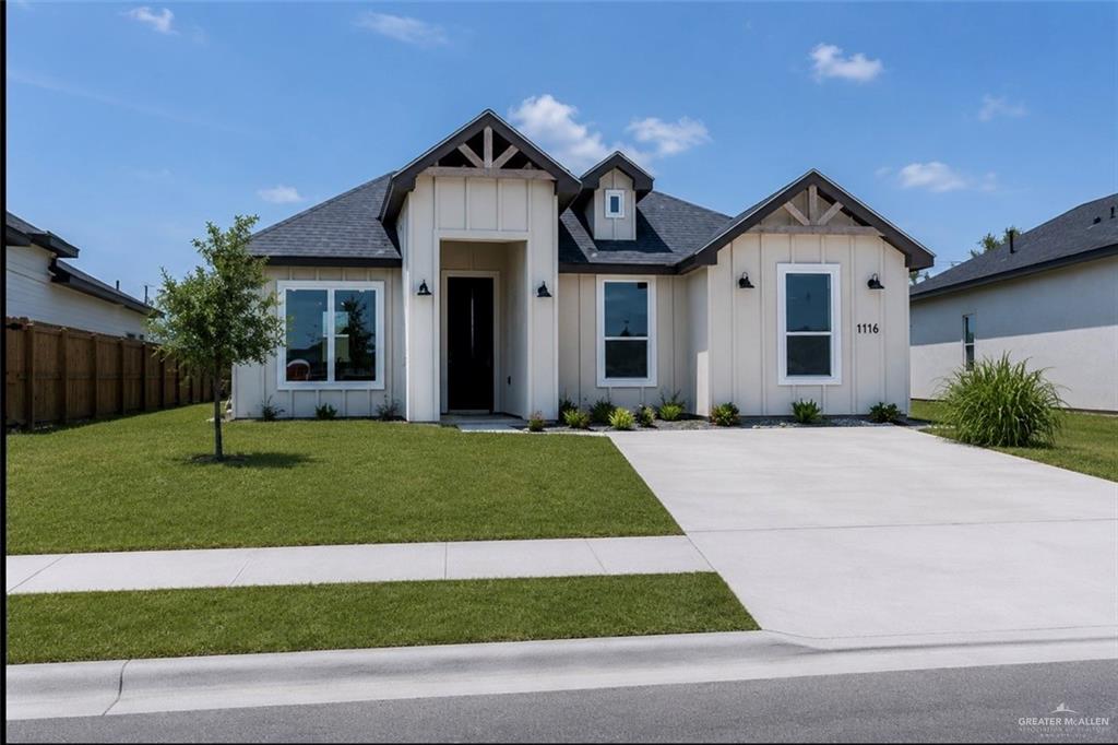 Photo 2 of 1116 Acacia Drive