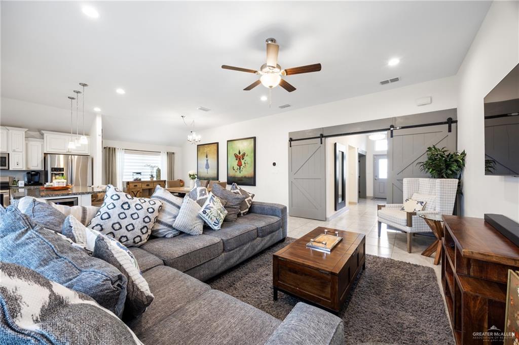 Photo 6 of 3812 Zenaida Avenue