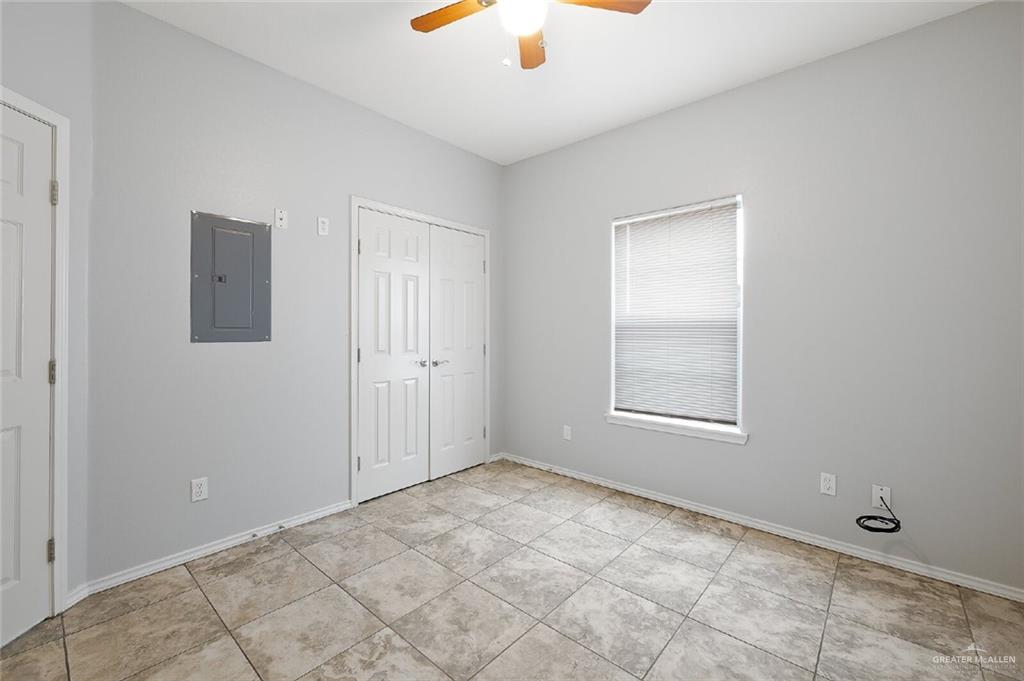 Photo 5 of 416 5th Street #B2