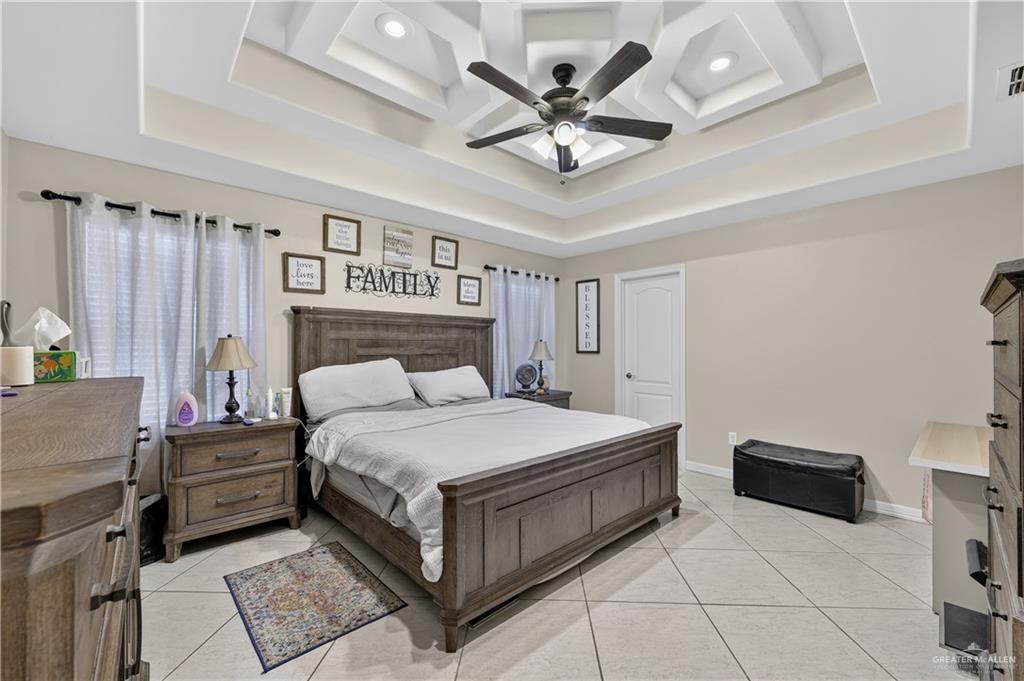 Photo 11 of 609 Palestina Drive